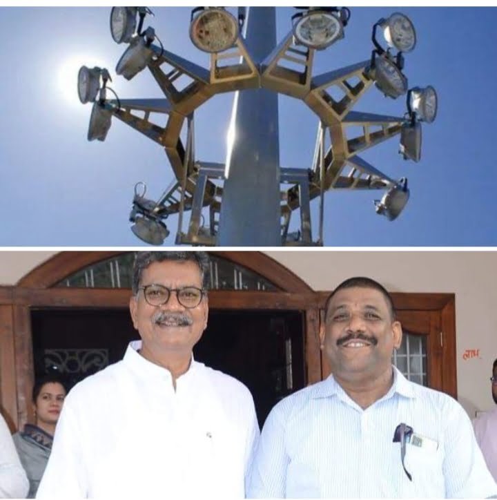 <em>महंत जी की विशेष पहल-- शक्ति विधानसभा के 100 ग्रामीण इलाकों में लगेगी विधानसभा अध्यक्ष महंत की पहल पर हाईमास्क लाइट, विधायक प्रतिनिधि गिरधर जायसवाल ने कहा- गांव भी अब होंगे शहरो की तरह प्रकाश से चकाचोंध</em>, शक्ति विधानसभा विकास एवं आम जनता की सुविधाओं के मामले में प्रदेश में अग्रणी kshititech