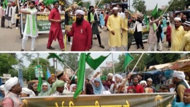 <em>ईद मिलादुन्नबी विशेष--शक्ति शहर में 28 सितंबर को जश्न-ए-ईद मिलादुन्नबी पर जुलुस-ए-मोहम्मदी निकाली गई,हुजुर नबी पैगम्बर मुहम्मद सल्लल्लाहु अलैहि वसल्लम की मुए मुबारक की जियारत जामा मस्जिद सक्ती मे करवाई गई</em>, शक्ति के विभिन्न संगठनों ने किया जुलूस का स्वागत <em>ईद मिलादुन्नबी विशेष--शक्ति शहर में 28 सितंबर को जश्न-ए-ईद मिलादुन्नबी पर जुलुस-ए-मोहम्मदी निकाली गई,हुजुर नबी पैगम्बर मुहम्मद सल्लल्लाहु अलैहि वसल्लम की मुए मुबारक की जियारत जामा मस्जिद सक्ती मे करवाई गई</em>, शक्ति के विभिन्न संगठनों ने किया जुलूस का स्वागत kshititech