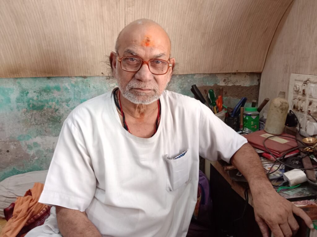 <em>शक्ति के गुलाबचंद खेतान ने करी श्री शक्ति के श्री रामचंद्र मारवाड़ी पंचायती मंदिर के नवीनीकरण की मांग, वर्ष 1958 मे हुई थी मंदिर की स्थापना, शहर वासियों की आस्था का बड़ा केंद्र है श्री राम मंदिर, शक्ति के सभी बड़े धार्मिक आयोजनों का शुभारंभ होता है श्री राम मंदिर से</em>, मंदिर ट्रस्ट के माध्यम से मंदिर का होता है संचालन kshititech