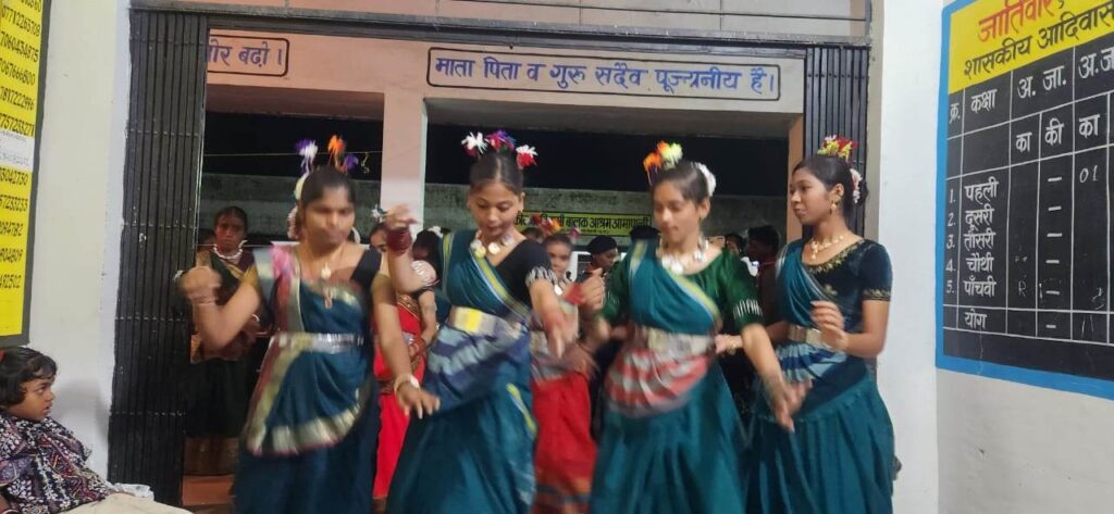 <em>स्काउट गाइड के बच्चों ने दी सांस्कृतिक कार्यक्रम की प्रस्तुति, प्रशिक्षण शिविर का जिला अध्यक्ष श्यामसुंदर अग्रवाल की उपस्थिति में हुआ समापन</em>, शक्ति जिले के चारों विकासखंड के स्काउट, गाइडर, रोवर, रेंजर रहे मौजूद <em>स्काउट गाइड के बच्चों ने दी सांस्कृतिक कार्यक्रम की प्रस्तुति, प्रशिक्षण शिविर का जिला अध्यक्ष श्यामसुंदर अग्रवाल की उपस्थिति में हुआ समापन</em>, शक्ति जिले के चारों विकासखंड के स्काउट, गाइडर, रोवर, रेंजर रहे मौजूद kshititech