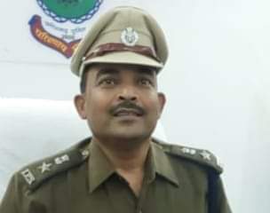<em>डभरा पुलिस </em> T.I यादव <em>की सक्रियता-- बलात्कार के आरोपी को किया पुलिस ने गिरफ्तार, डभरा टीआई नरेंद्र यादव की सक्रियता से जुआ,सट्टा पर भी हो रही ताड़-बतोड़ करवाई, अपराधियों में दशहत, नरेंद्र यादव ने कहा-- थाना क्षेत्र में निरंतर शांति बनाए रखना पुलिस है संवेदनशील</em> <em>डभरा पुलिस </em> T.I यादव <em>की सक्रियता-- बलात्कार के आरोपी को किया पुलिस ने गिरफ्तार, डभरा टीआई नरेंद्र यादव की सक्रियता से जुआ,सट्टा पर भी हो रही ताड़-बतोड़ करवाई, अपराधियों में दशहत, नरेंद्र यादव ने कहा-- थाना क्षेत्र में निरंतर शांति बनाए रखना पुलिस है संवेदनशील</em> kshititech