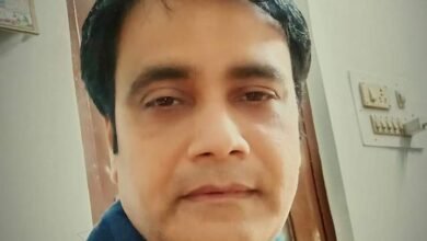 <em>25 सालों से जमें प्रधान पाठक की कार्यशैली से ग्रामीण आक्रोशित,पासीद पंचायत के सरपंच जिवेंद्र राठौर ने लिखा डीईओ शक्ति को पत्र, पत्र लिखने के बावजूद जिला शिक्षा अधिकारी कार्यालय से नहीं हो रही कार्रवाई, सरपंच ने कहा- मनमानी कर धौंस दिखाते हैं प्रधान पाठक</em>, अभिभावकों के साथ बदसलूकी की भी कही गई शिकायत में बात kshititech