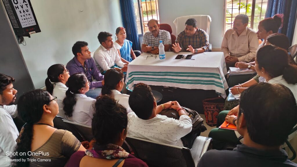 <em>सुधरेगी शक्ति हॉस्पिटल की व्यवस्था, नए खंड चिकित्सा अधिकारी की सक्रियता से लगने लगा है हॉस्पिटल होगा बेहतर, जीबी सिंह ने संभाली है बीएमओ की कुर्सी, कलेक्टर नूपुर के मिशन हेल्थ के सपनों को पंख देने में लगे नए ब्लॉक मेडिकल ऑफिसर</em> <em>सुधरेगी शक्ति हॉस्पिटल की व्यवस्था, नए खंड चिकित्सा अधिकारी की सक्रियता से लगने लगा है हॉस्पिटल होगा बेहतर, जीबी सिंह ने संभाली है बीएमओ की कुर्सी, कलेक्टर नूपुर के मिशन हेल्थ के सपनों को पंख देने में लगे नए ब्लॉक मेडिकल ऑफिसर</em> kshititech