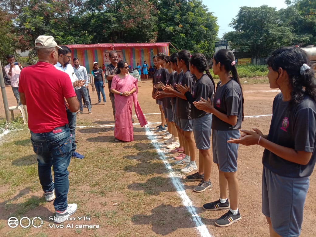 <em>महिलाओं की अंतर महाविद्यालयिन वॉलीबॉल प्रतियोगिता का 8 अक्टूबर को किया जेएलएनडी कॉलेज ने आयोजन, चार कॉलेजों के पहुंचे खिलाड़ी, प्राचार्य डॉक्टर शालू पाहवा ने किया उद्घाटन, क्रीड़ा अधिकारी नारायण उपाध्याय के नेतृत्व में हुई प्रतियोगिताएं</em> <em>महिलाओं की अंतर महाविद्यालयिन वॉलीबॉल प्रतियोगिता का 8 अक्टूबर को किया जेएलएनडी कॉलेज ने आयोजन, चार कॉलेजों के पहुंचे खिलाड़ी, प्राचार्य डॉक्टर शालू पाहवा ने किया उद्घाटन, क्रीड़ा अधिकारी नारायण उपाध्याय के नेतृत्व में हुई प्रतियोगिताएं</em> kshititech