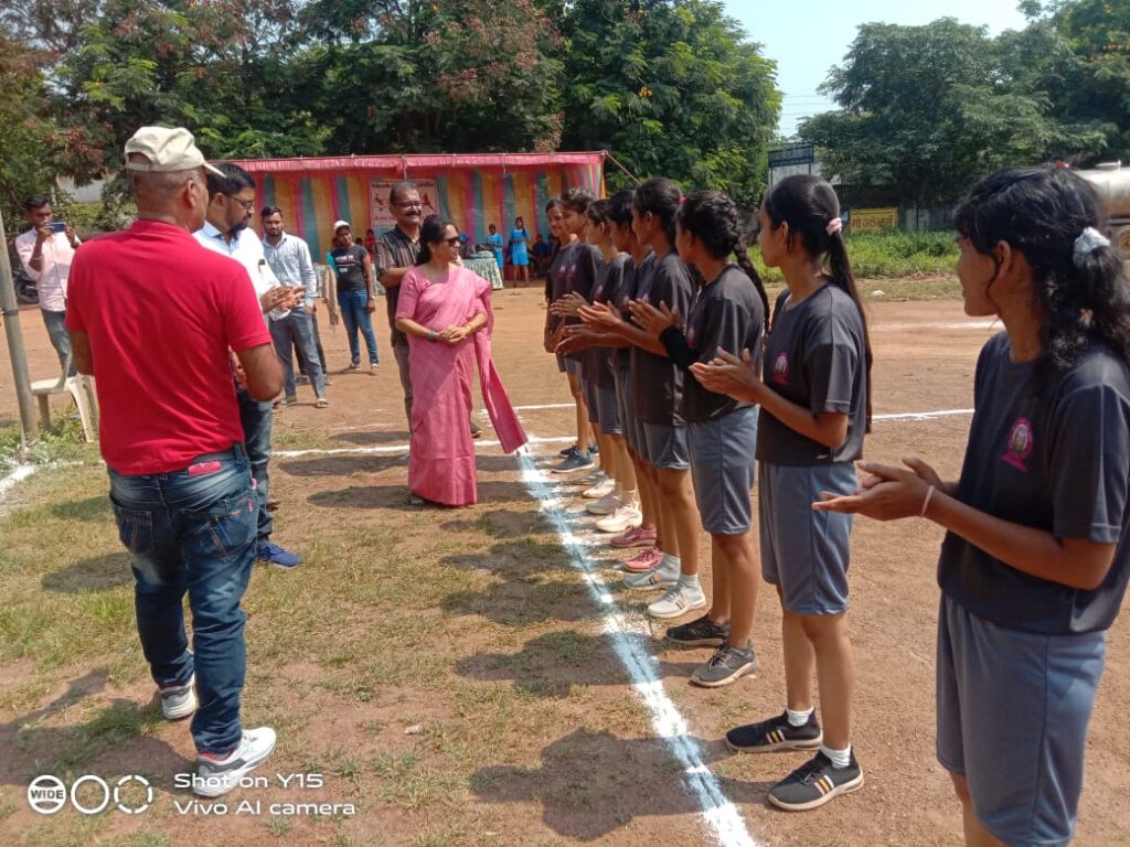 <em>महिलाओं की अंतर महाविद्यालयिन वॉलीबॉल प्रतियोगिता का 8 अक्टूबर को किया जेएलएनडी कॉलेज ने आयोजन, चार कॉलेजों के पहुंचे खिलाड़ी, प्राचार्य डॉक्टर शालू पाहवा ने किया उद्घाटन, क्रीड़ा अधिकारी नारायण उपाध्याय के नेतृत्व में हुई प्रतियोगिताएं</em> <em>महिलाओं की अंतर महाविद्यालयिन वॉलीबॉल प्रतियोगिता का 8 अक्टूबर को किया जेएलएनडी कॉलेज ने आयोजन, चार कॉलेजों के पहुंचे खिलाड़ी, प्राचार्य डॉक्टर शालू पाहवा ने किया उद्घाटन, क्रीड़ा अधिकारी नारायण उपाध्याय के नेतृत्व में हुई प्रतियोगिताएं</em> kshititech