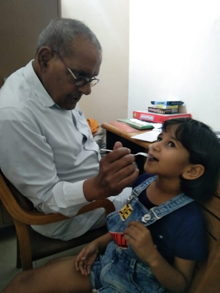 <em>रायपुर के समता कॉलोनी में तोतले बच्चों के चार दिवसीय निशुल्क शिविर का हुआ समापन, सत्यनारायण मित्तल ने दी अपनी सेवाएं</em>, शिविर में आए बच्चों के अभिभावकों ने कहा- हमें उम्मीद नहीं थी हमारे बच्चे को मिलेगी इतनी राहत, सभी ने किया सत्यनारायण मित्तल का आभार व्यक्त <em>रायपुर के समता कॉलोनी में तोतले बच्चों के चार दिवसीय निशुल्क शिविर का हुआ समापन, सत्यनारायण मित्तल ने दी अपनी सेवाएं</em>, शिविर में आए बच्चों के अभिभावकों ने कहा- हमें उम्मीद नहीं थी हमारे बच्चे को मिलेगी इतनी राहत, सभी ने किया सत्यनारायण मित्तल का आभार व्यक्त kshititech