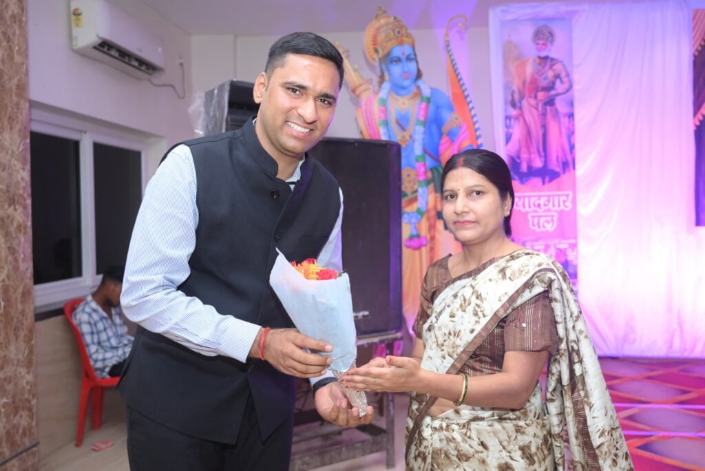 <em>जांजगीर के राहुल अग्रवाल एवं बाराद्वार के पंकज अग्रवाल अतिथि के रूप में पहुंचे शक्ति के फैंसी ड्रेस कंपटीशन में, अग्रसेन जयंती महा महोत्सव समिति ने किया था कार्यक्रम का आयोजन, राहुल ने कहा-- शक्ति का अग्रवाल समाज सेवा एवं रचनात्मक कार्यों में अग्रणी</em> kshititech