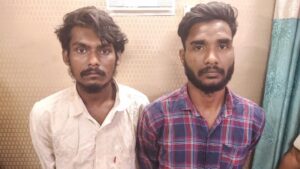 <em>बड़ा खुलासा--मर्डर मामले में दो आरोपी गिरफ्तार, चौकी प्रभारी नवीन पटेल की सक्रियता से मिली पुलिस को बड़ी सफलता, पुलिस की सक्रियता से चंद घंटे में ही आरोपी पुलिस गिरफ्त में</em>, पटेल की पोस्टिंग के बाद अपराधियों की आई शामत,नहीं बक्शे जा रहे गंभीर मामलों के अपराधी, घर से दवाई दुकान गए युवक की नहर किनारे ले जाकर कर दी गई थी जघन्य हत्या <em>बड़ा खुलासा--मर्डर मामले में दो आरोपी गिरफ्तार, चौकी प्रभारी नवीन पटेल की सक्रियता से मिली पुलिस को बड़ी सफलता, पुलिस की सक्रियता से चंद घंटे में ही आरोपी पुलिस गिरफ्त में</em>, पटेल की पोस्टिंग के बाद अपराधियों की आई शामत,नहीं बक्शे जा रहे गंभीर मामलों के अपराधी, घर से दवाई दुकान गए युवक की नहर किनारे ले जाकर कर दी गई थी जघन्य हत्या kshititech