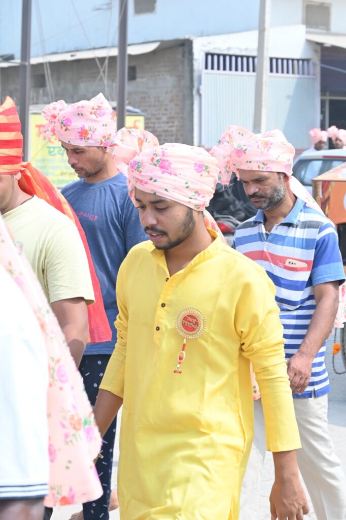 बरसी चंद्रहासिनी की कृपा-- <em>इतिहास रच गई शक्ति से निकली मां चंद्रहासिनी देवी की 24वीं पदयात्रा,50000 लोगों ने पैदल चलकर चंद्रहासिनी देवी का किया दीदार, चंद्रपुर पदयात्रा सेवा समिति ने किया था 18 अक्टूबर को आयोजन</em>, देवी भक्तों ने कहा ऐसी यात्रा नहीं देखी उन्होंने कही भी, साक्षात माता चंद्रहासिनी देवी की कृपा बरसी पैदल पदयात्रियों पर बरसी चंद्रहासिनी की कृपा-- <em>इतिहास रच गई शक्ति से निकली मां चंद्रहासिनी देवी की 24वीं पदयात्रा,50000 लोगों ने पैदल चलकर चंद्रहासिनी देवी का किया दीदार, चंद्रपुर पदयात्रा सेवा समिति ने किया था 18 अक्टूबर को आयोजन</em>, देवी भक्तों ने कहा ऐसी यात्रा नहीं देखी उन्होंने कही भी, साक्षात माता चंद्रहासिनी देवी की कृपा बरसी पैदल पदयात्रियों पर kshititech