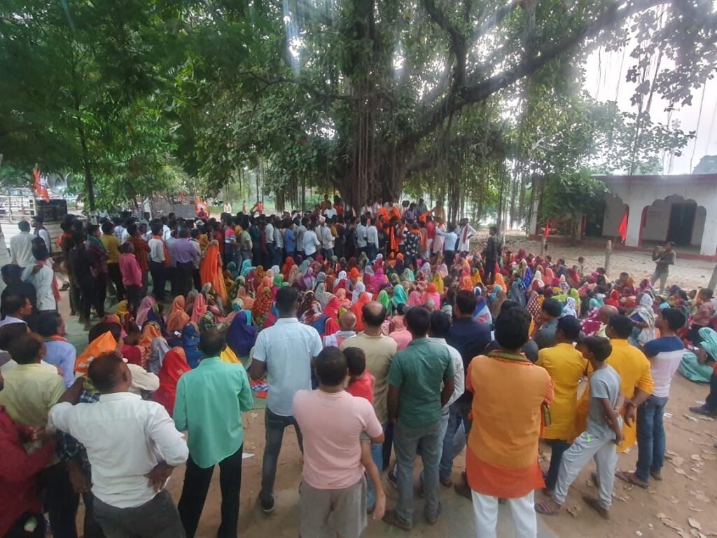 31 अक्टूबर को <em>बम्हनीनडीह-बिर्रा पहुंचे कृष्णकांत चंद्रा के समर्थन में बसपाइयों ने थामा भाजपा का दामन, कृष्णकांत चंद्रा ने कहा--जैजैपुर विधानसभा में भाजपा के पक्ष में हैं पूरा जन समर्थन</em>, क्षेत्र के भाजपा नेता एकजुट होकर कर रहे कृष्णकांत चंद्रा के पक्ष में कार्य kshititech