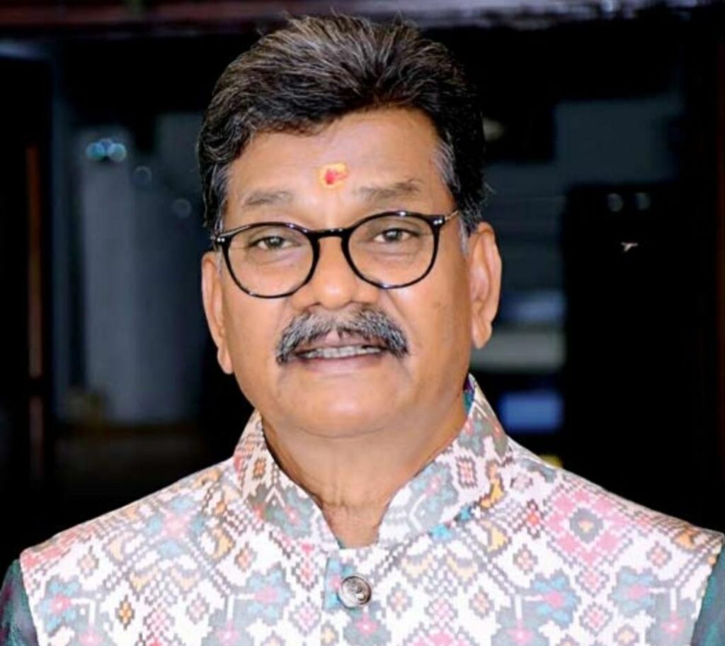 शक्ति मंडी क्षेत्र में बह रही विकास की गंगा-- <em>मंडी अध्यक्ष रूपनारायण साहू ने किया ग्राम पंचायत हरदा के आश्रित ग्राम गौरमुडा में सीसी रोड का भूमि पूजन, करीब 7 लाख की लागत से बनेगी नई सीसी रोड, जिला प्रतिनिधि ठाकुर गुलजार सिंह के प्रयासों से विधानसभा अध्यक्ष महंत ने दिलवाई स्वीकृति</em> शक्ति मंडी क्षेत्र में बह रही विकास की गंगा-- <em>मंडी अध्यक्ष रूपनारायण साहू ने किया ग्राम पंचायत हरदा के आश्रित ग्राम गौरमुडा में सीसी रोड का भूमि पूजन, करीब 7 लाख की लागत से बनेगी नई सीसी रोड, जिला प्रतिनिधि ठाकुर गुलजार सिंह के प्रयासों से विधानसभा अध्यक्ष महंत ने दिलवाई स्वीकृति</em> kshititech