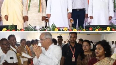 <em>मालखरौदा बनेगी नगर पंचायत तो वही चंद्रपुर को मिला सामुदायिक स्वास्थ्य केंद्र, मुख्यमंत्री बघेल ने कहा- 5 साल में हमने बनाई 100 तहसील, पीएससी घोटाले में जो भी दोषी होंगे नहीं बक्शा जायेगा उन्हें,अरबो रुपए की सौगात दे गए मुख्यमंत्री बघेल,अड़भार से कांग्रेस नेता ज्योतिष गर्ग भी पहुंचे सैकड़ो कार्यकर्ताओं के साथ सीएम का स्वागत करने, बघेल ने कहा भाजपा के 15 साल के राज में आदिवासियों की एक लाख एकड़ जमीनों को दे दिया गया उद्योगों को, शक्ति जिला कांग्रेस अध्यक्ष दादू जायसवाल, नरेश गेवाडीन सहित कांग्रेस जनों ने भी किया सीएम का स्वागत</em> kshititech