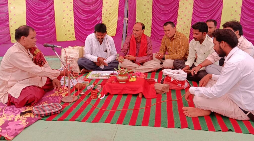 <em>सोनसाय की प्राथमिकता- मेरा शहर बेहतर शहर, जैजैपुर में बह रही विकास की गंगा-- नगर पंचायत अध्यक्ष सोनसाय देवांगन ने किया 33 नए निर्माण कार्यों का भूमि पूजन-लोकार्पण,करोड़ों रुपए के कामों से जैजैपुर शहर की बदलेगी तस्वीर,सोनसाय ने कहा- नागरिकों के सहयोग से हमारा शहर प्रदेश में सर्वश्रेष्ठ शहर, शहर में बनेगी नई पुष्प वाटिका एवं लोगों को मिलेगा नई चकाचक सड़क का लाभ</em> <em>सोनसाय की प्राथमिकता- मेरा शहर बेहतर शहर, जैजैपुर में बह रही विकास की गंगा-- नगर पंचायत अध्यक्ष सोनसाय देवांगन ने किया 33 नए निर्माण कार्यों का भूमि पूजन-लोकार्पण,करोड़ों रुपए के कामों से जैजैपुर शहर की बदलेगी तस्वीर,सोनसाय ने कहा- नागरिकों के सहयोग से हमारा शहर प्रदेश में सर्वश्रेष्ठ शहर, शहर में बनेगी नई पुष्प वाटिका एवं लोगों को मिलेगा नई चकाचक सड़क का लाभ</em> kshititech