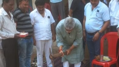 <em>लवसरा को मिलेगा साफ पानी--2 करोड़ की लागत से 50 के एल उच्च स्तरीय पानी टंकी का होगा निर्माण-- विधानसभा अध्यक्ष महंत की स्वीकृति से ठाकुर गुलजार सिंह ने किया लवसरा में भूमिपूजन, ग्रामीणों को मिलेगा पानी, गुलजार ने कहा महंत जी ने करी है गांव के लोगों की चिंता, मंडी अध्यक्ष रूपनारायण एवं प्रेस क्लब अध्यक्ष सुनील जिंदल भी रहे मौ</em>जूद <em>लवसरा को मिलेगा साफ पानी--2 करोड़ की लागत से 50 के एल उच्च स्तरीय पानी टंकी का होगा निर्माण-- विधानसभा अध्यक्ष महंत की स्वीकृति से ठाकुर गुलजार सिंह ने किया लवसरा में भूमिपूजन, ग्रामीणों को मिलेगा पानी, गुलजार ने कहा महंत जी ने करी है गांव के लोगों की चिंता, मंडी अध्यक्ष रूपनारायण एवं प्रेस क्लब अध्यक्ष सुनील जिंदल भी रहे मौ</em>जूद kshititech