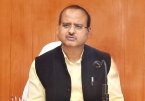 IAS-IPS पर चुनावी डंडा-- <em>रायगढ़ एवं बिलासपुर कलेक्टर को चुनाव आयोग ने हटाया, 11 अक्टूबर को भारत निर्वाचन आयोग ने जारी किए आदेश, कलेक्टर सहित छत्तीसगढ़ के SP एवं एडिशनल एसपी पर भी निर्वाचन आयोग की कार्रवाई</em> kshititech