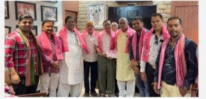कांग्रेस को कह दिया अलविदा-- <em>टेकचंद हो गए जोगी जनता कांग्रेस के-- कांग्रेस छोड़ थाम लिया जोगी जनता कांग्रेस का दामन,जैजैपुर से लड़ेंगे चुनाव, कांग्रेस की टिकट नहीं मिली तो कह दिया अलविदा</em>, टेकचंदपुर जिला पंचायत सदस्य एवं उनकी धर्मपत्नी माधुरी वर्तमान जिला पंचायत सदस्य, क्षेत्र में है अच्छा- खासा प्रभाव कांग्रेस को कह दिया अलविदा-- <em>टेकचंद हो गए जोगी जनता कांग्रेस के-- कांग्रेस छोड़ थाम लिया जोगी जनता कांग्रेस का दामन,जैजैपुर से लड़ेंगे चुनाव, कांग्रेस की टिकट नहीं मिली तो कह दिया अलविदा</em>, टेकचंदपुर जिला पंचायत सदस्य एवं उनकी धर्मपत्नी माधुरी वर्तमान जिला पंचायत सदस्य, क्षेत्र में है अच्छा- खासा प्रभाव kshititech