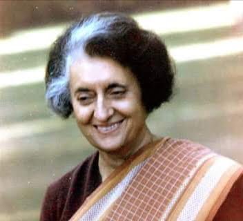 <em>इंदिरा जी की पुण्यतिथि पर श्रद्धांजलि एवं सरदार वल्लभभाई पटेल की जयंती पर विधानसभा अध्यक्ष महंत ने किया स्मरण, महंत ने कहा- इंदिरा जी भारत की महिला प्रथम महिला प्रधानमंत्री,लौह पुरुष सरदार पटेल जी ने भारत को एकता के सूत्र में पिरोया</em> <em>इंदिरा जी की पुण्यतिथि पर श्रद्धांजलि एवं सरदार वल्लभभाई पटेल की जयंती पर विधानसभा अध्यक्ष महंत ने किया स्मरण, महंत ने कहा- इंदिरा जी भारत की महिला प्रथम महिला प्रधानमंत्री,लौह पुरुष सरदार पटेल जी ने भारत को एकता के सूत्र में पिरोया</em> kshititech