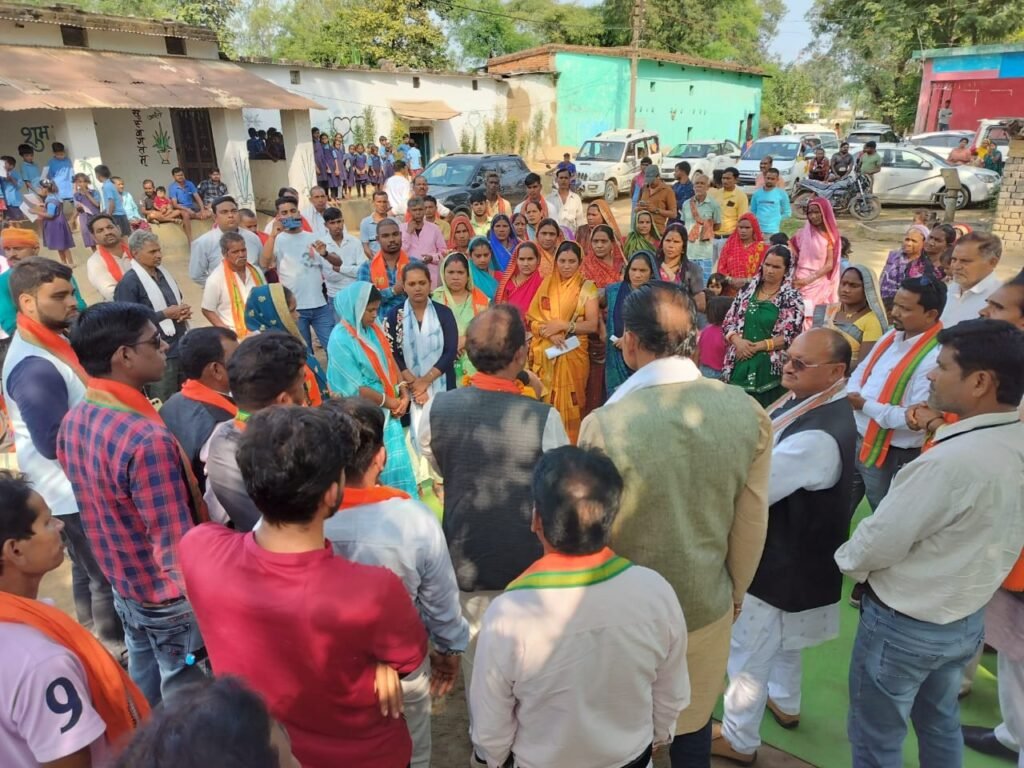 10 सालों बाद जैजैपुर में होगा तख्ता पलट, के के चंद्रा को मिल रहा जनता का आशीर्वाद,<em>पक्का आवास, किसान पेंशन,गरीबों के हित करने वाली भाजपा को जिताने लिए स्वयं तैयार जनता - कृष्णकांत चंद्रा</em>,चंद्रा को मिल रहा दुलरवा बेटे की तरह माताओ- बहनों का आशीर्वाद kshititech