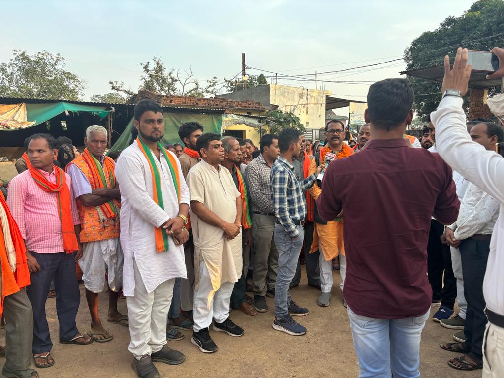 <em>जैजैपुर शहर में निकली भाजपा की आशीर्वाद रैली-- हजारों कार्यकर्ताओं की उपस्थिति में कृष्णकांत चंद्रा ने कहा- भाजपा ने जो कहा है वह करके दिखाइए, पूरे शहर में बीजेपी के प्रति उमड़ा जन सैलाब,जैजैपुर में बनेगा एसडीएम कार्यालय,50 बिस्तरों का अस्पताल एवं नया गौरव पथ, के के चंद्रा ने किया जनता से वायदा</em>, जिला कोषाध्यक्ष रामनरेश भी पहुंचे आशीर्वाद यात्रा में <em>जैजैपुर शहर में निकली भाजपा की आशीर्वाद रैली-- हजारों कार्यकर्ताओं की उपस्थिति में कृष्णकांत चंद्रा ने कहा- भाजपा ने जो कहा है वह करके दिखाइए, पूरे शहर में बीजेपी के प्रति उमड़ा जन सैलाब,जैजैपुर में बनेगा एसडीएम कार्यालय,50 बिस्तरों का अस्पताल एवं नया गौरव पथ, के के चंद्रा ने किया जनता से वायदा</em>, जिला कोषाध्यक्ष रामनरेश भी पहुंचे आशीर्वाद यात्रा में kshititech