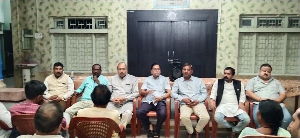 <em>शक्ति शहर के प्रमुख कांग्रेस जनों की 8 नवंबर को हुई बैठक, बैठक में महंत को जिताने प्रमुखों ने लिया संकल्प, चुनाव प्रभारी श्यामसुंदर अग्रवाल ने ली बैठक, श्यामसुंदर ने कहा-- छत्तीसगढ़ में कांग्रेस की सरकार दोबारा बनाने सभी कार्यकर्ताओं की भूमिका होगी महत्वपूर्ण</em> <em>शक्ति शहर के प्रमुख कांग्रेस जनों की 8 नवंबर को हुई बैठक, बैठक में महंत को जिताने प्रमुखों ने लिया संकल्प, चुनाव प्रभारी श्यामसुंदर अग्रवाल ने ली बैठक, श्यामसुंदर ने कहा-- छत्तीसगढ़ में कांग्रेस की सरकार दोबारा बनाने सभी कार्यकर्ताओं की भूमिका होगी महत्वपूर्ण</em> kshititech