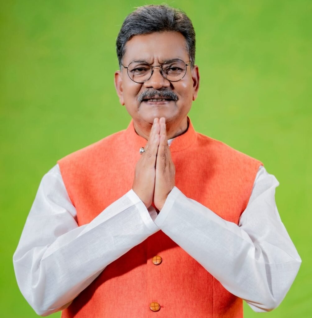 <em>महंत ने दी प्रदेश वासियों को दीपावली पर्व की शुभकामनाएं, विधानसभा अध्यक्ष महंत ने कहा-- राज्य की समस्त जनता को माँ लक्ष्मी जी की कृपा, सुख-समृद्धि का अपूर्व भण्डार प्राप्त हो</em> kshititech