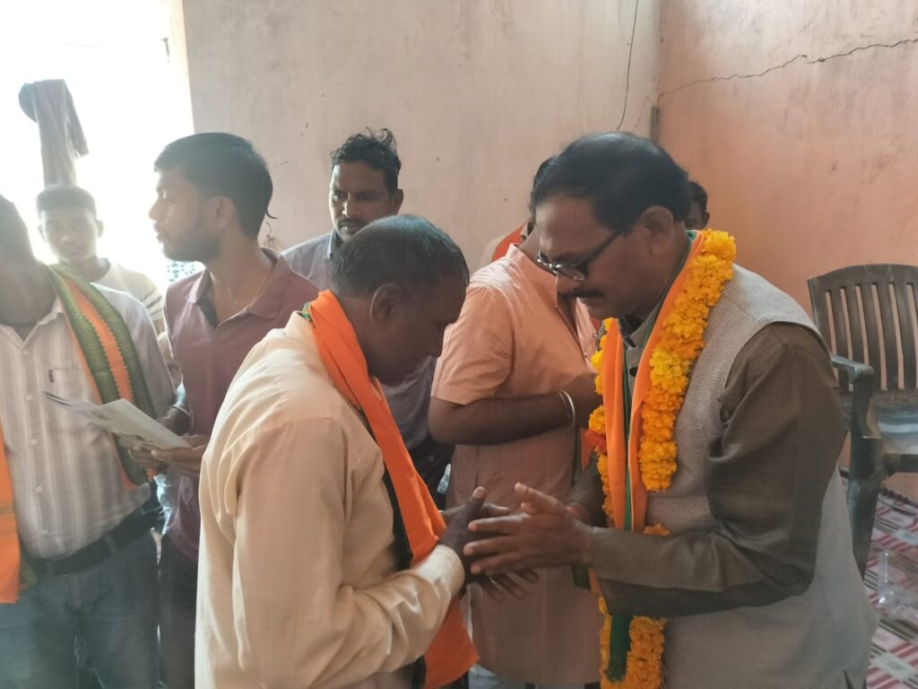 <em>जैजैपुर पहुंची स्मृति ईरानी ने कहा- मोदी जी ने देश के लिए बनाई कोरोना की वैक्सीन, आज करोड़ों लोगों को किया सुरक्षित, स्मृति ने कहा- छत्तीसगढ़ के विकास के लिए करें भाजपा को वोट, कृष्णकांत चंद्रा का चल रहा क्षेत्र में सघन जनसंपर्क</em>, स्मृति ईरानी की सभा में उमड़ी हजारों महिलाओं की भीड़ <em>जैजैपुर पहुंची स्मृति ईरानी ने कहा- मोदी जी ने देश के लिए बनाई कोरोना की वैक्सीन, आज करोड़ों लोगों को किया सुरक्षित, स्मृति ने कहा- छत्तीसगढ़ के विकास के लिए करें भाजपा को वोट, कृष्णकांत चंद्रा का चल रहा क्षेत्र में सघन जनसंपर्क</em>, स्मृति ईरानी की सभा में उमड़ी हजारों महिलाओं की भीड़ kshititech