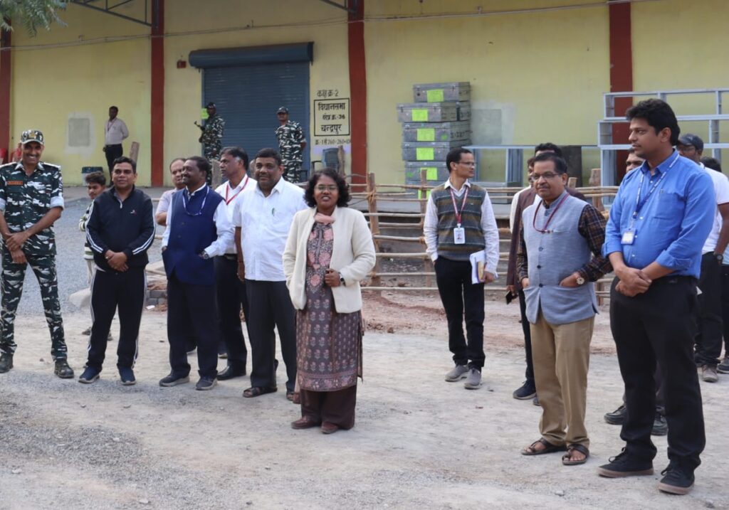 <em>मतदान दलों का उत्साह वर्धन-- शांतिपूर्ण एवं सफल मतदान के लिए कलेक्टर नूपुर ने मतदान दलों को दिया प्रमाण पत्र, कलेक्टर/एसपी की मौजूदगी में हुआ स्ट्रांग रूम सील,कलेक्टर नूपुर ने कहा- शक्ति जिले में सभी के सहयोग से संपन्न हुआ लोकतंत्र का महापर्व</em> <em>मतदान दलों का उत्साह वर्धन-- शांतिपूर्ण एवं सफल मतदान के लिए कलेक्टर नूपुर ने मतदान दलों को दिया प्रमाण पत्र, कलेक्टर/एसपी की मौजूदगी में हुआ स्ट्रांग रूम सील,कलेक्टर नूपुर ने कहा- शक्ति जिले में सभी के सहयोग से संपन्न हुआ लोकतंत्र का महापर्व</em> kshititech