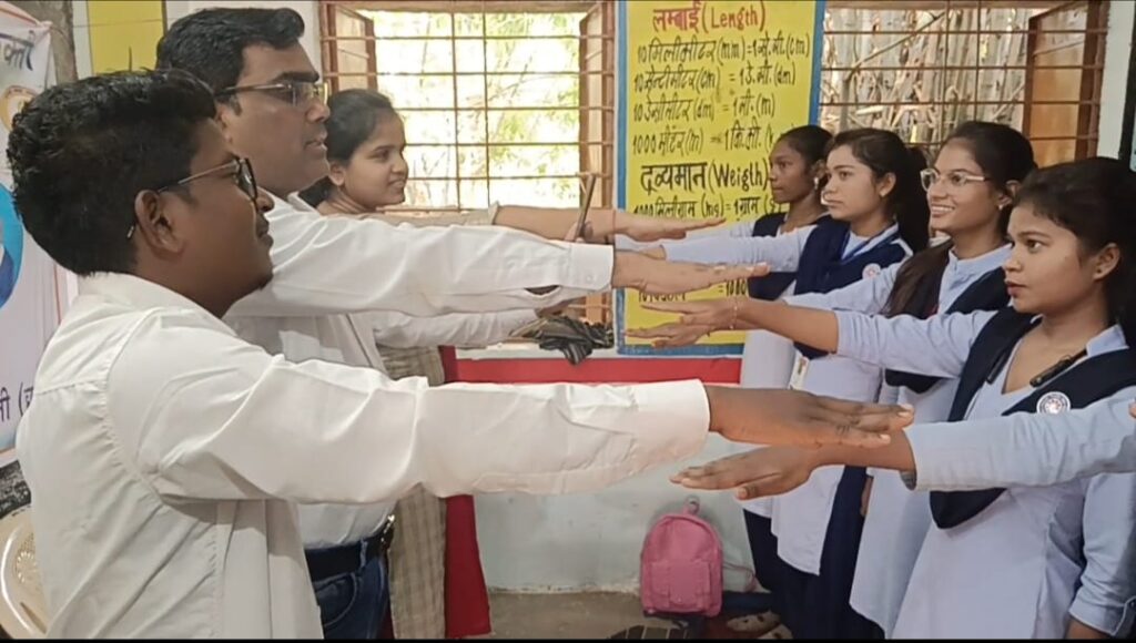 <em>सरकारी कॉलेज जेठा में संविधान दिवस पर रासेयो इकाई ने किए कार्यक्रम</em>, रासेयों सदस्यों ने गांव में पहुंचकर स्वच्छता, साक्षरता एवं नशा मुक्ति को लेकर लोगों को किया जागरूक, रैली निकाल कर दिया जागरूकता का संदेश, भारत के संविधान की प्रस्तावना का हुआ वाचन <em>सरकारी कॉलेज जेठा में संविधान दिवस पर रासेयो इकाई ने किए कार्यक्रम</em>, रासेयों सदस्यों ने गांव में पहुंचकर स्वच्छता, साक्षरता एवं नशा मुक्ति को लेकर लोगों को किया जागरूक, रैली निकाल कर दिया जागरूकता का संदेश, भारत के संविधान की प्रस्तावना का हुआ वाचन kshititech