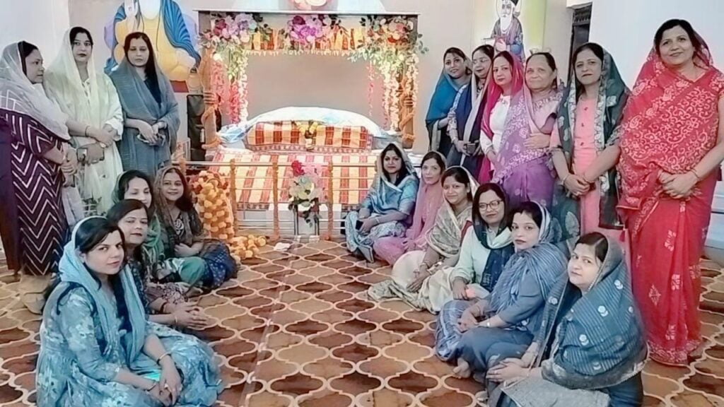 <em>शक्ति के कांग्रेस नेताओं ने गुरुद्वारा पहुंचकर गुरुनानक जयंती पर्व की दी बधाई, लंगर में भी शामिल हुए कांग्रेस अध्यक्ष त्रिलोकचंद जायसवाल दादू, जिला कोषाध्यक्ष नरेश गेवाडीन एवं महबूब खान</em>, दादू ने कहा- गुरुनानक जी का जीवन प्रेरणादाई, लंगर में शहर के विभिन्न राजनीतिक दलों तथा संस्थाओं के प्रमुख भी पहुंचे <em>शक्ति के कांग्रेस नेताओं ने गुरुद्वारा पहुंचकर गुरुनानक जयंती पर्व की दी बधाई, लंगर में भी शामिल हुए कांग्रेस अध्यक्ष त्रिलोकचंद जायसवाल दादू, जिला कोषाध्यक्ष नरेश गेवाडीन एवं महबूब खान</em>, दादू ने कहा- गुरुनानक जी का जीवन प्रेरणादाई, लंगर में शहर के विभिन्न राजनीतिक दलों तथा संस्थाओं के प्रमुख भी पहुंचे kshititech