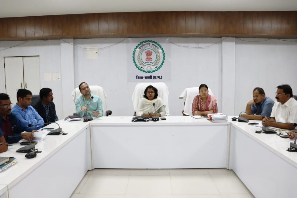 <em>मतगणना तैयारीयो की सघन समीक्षा-- शक्ति जिले के स्ट्रांग रूम एवं मतगणना संबंधित तैयारीयो का राज्य निर्वाचन के पदाधिकारीयो ने किया निरीक्षण, शक्ति जिले में मतदान से लेकर मतगणना तक की दुरुस्त व्यवस्थाएं हुई कलेक्टर नूपुर के मार्गदर्शन में, माइक्रो ऑब्जर्वर सहित मतगणना अधिकारी/कर्मचारियों को दिया जा रहा निरंतर प्रशिक्षण, शक्ति जिले की बेहतर व्यवस्थाओं से प्रेरणा ले रहे अन्य जिले</em>, उप मुख्य निर्वाचन पदाधिकारी विनय अग्रवाल ने दिए निर्देश <em>मतगणना तैयारीयो की सघन समीक्षा-- शक्ति जिले के स्ट्रांग रूम एवं मतगणना संबंधित तैयारीयो का राज्य निर्वाचन के पदाधिकारीयो ने किया निरीक्षण, शक्ति जिले में मतदान से लेकर मतगणना तक की दुरुस्त व्यवस्थाएं हुई कलेक्टर नूपुर के मार्गदर्शन में, माइक्रो ऑब्जर्वर सहित मतगणना अधिकारी/कर्मचारियों को दिया जा रहा निरंतर प्रशिक्षण, शक्ति जिले की बेहतर व्यवस्थाओं से प्रेरणा ले रहे अन्य जिले</em>, उप मुख्य निर्वाचन पदाधिकारी विनय अग्रवाल ने दिए निर्देश kshititech