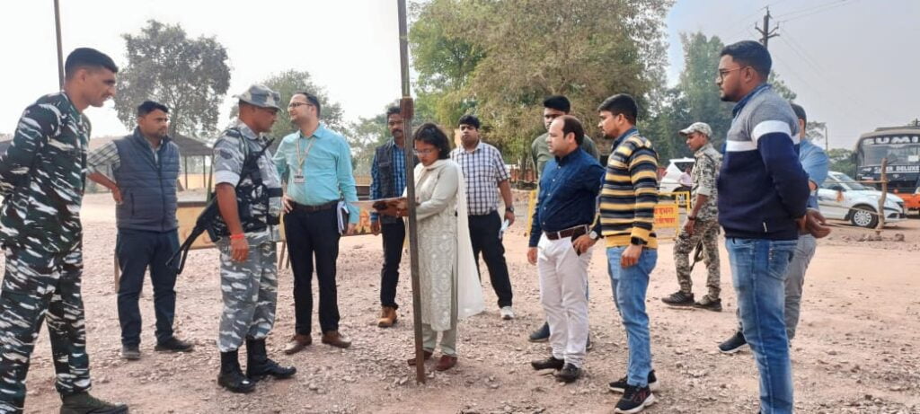 <em>मतगणना तैयारीयो की सघन समीक्षा-- शक्ति जिले के स्ट्रांग रूम एवं मतगणना संबंधित तैयारीयो का राज्य निर्वाचन के पदाधिकारीयो ने किया निरीक्षण, शक्ति जिले में मतदान से लेकर मतगणना तक की दुरुस्त व्यवस्थाएं हुई कलेक्टर नूपुर के मार्गदर्शन में, माइक्रो ऑब्जर्वर सहित मतगणना अधिकारी/कर्मचारियों को दिया जा रहा निरंतर प्रशिक्षण, शक्ति जिले की बेहतर व्यवस्थाओं से प्रेरणा ले रहे अन्य जिले</em>, उप मुख्य निर्वाचन पदाधिकारी विनय अग्रवाल ने दिए निर्देश <em>मतगणना तैयारीयो की सघन समीक्षा-- शक्ति जिले के स्ट्रांग रूम एवं मतगणना संबंधित तैयारीयो का राज्य निर्वाचन के पदाधिकारीयो ने किया निरीक्षण, शक्ति जिले में मतदान से लेकर मतगणना तक की दुरुस्त व्यवस्थाएं हुई कलेक्टर नूपुर के मार्गदर्शन में, माइक्रो ऑब्जर्वर सहित मतगणना अधिकारी/कर्मचारियों को दिया जा रहा निरंतर प्रशिक्षण, शक्ति जिले की बेहतर व्यवस्थाओं से प्रेरणा ले रहे अन्य जिले</em>, उप मुख्य निर्वाचन पदाधिकारी विनय अग्रवाल ने दिए निर्देश kshititech