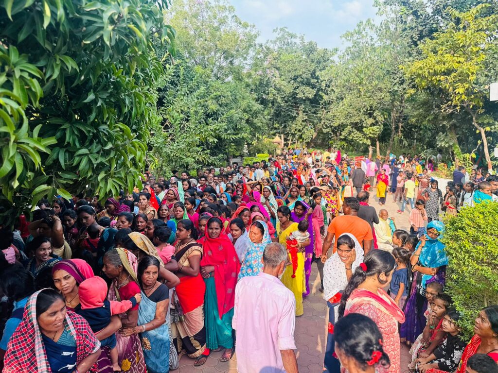 <em>अघोरेश्वर अवधूत भगवान राम का 31वां महानिर्वाण दिवस मना श्रद्धा के साथ, एकांतवास का वास्तविक अर्थ भागने में नही जागने में- कापालिक बाबा, विशेष दिवस पर हुए सेवा के कार्य एवं निशुल्क स्वास्थ्य परीक्षण</em>, जरूरतमंदों को गर्म कंबल का भी हुआ वितरण,अकलतरा के पोड़ी दलहा में स्थित है आश्रम <em>अघोरेश्वर अवधूत भगवान राम का 31वां महानिर्वाण दिवस मना श्रद्धा के साथ, एकांतवास का वास्तविक अर्थ भागने में नही जागने में- कापालिक बाबा, विशेष दिवस पर हुए सेवा के कार्य एवं निशुल्क स्वास्थ्य परीक्षण</em>, जरूरतमंदों को गर्म कंबल का भी हुआ वितरण,अकलतरा के पोड़ी दलहा में स्थित है आश्रम kshititech