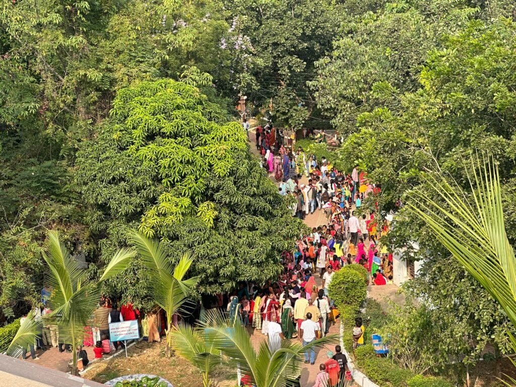<em>अघोरेश्वर अवधूत भगवान राम का 31वां महानिर्वाण दिवस मना श्रद्धा के साथ, एकांतवास का वास्तविक अर्थ भागने में नही जागने में- कापालिक बाबा, विशेष दिवस पर हुए सेवा के कार्य एवं निशुल्क स्वास्थ्य परीक्षण</em>, जरूरतमंदों को गर्म कंबल का भी हुआ वितरण,अकलतरा के पोड़ी दलहा में स्थित है आश्रम <em>अघोरेश्वर अवधूत भगवान राम का 31वां महानिर्वाण दिवस मना श्रद्धा के साथ, एकांतवास का वास्तविक अर्थ भागने में नही जागने में- कापालिक बाबा, विशेष दिवस पर हुए सेवा के कार्य एवं निशुल्क स्वास्थ्य परीक्षण</em>, जरूरतमंदों को गर्म कंबल का भी हुआ वितरण,अकलतरा के पोड़ी दलहा में स्थित है आश्रम kshititech
