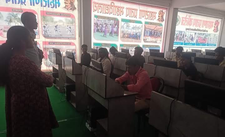 महाराणा प्रताप महाविद्यालय उसलापुर बिलासपुर की अनुकरणीय पहल-- <em>खेल प्रोत्साहन व्याख्यान का हुआ आयोजन, खेलों से होने वाले लाभ पर दी गई जानकारी, आगतुकों ने कहा- खेल जीवन का महत्वपूर्ण हिस्सा</em> महाराणा प्रताप महाविद्यालय उसलापुर बिलासपुर की अनुकरणीय पहल-- <em>खेल प्रोत्साहन व्याख्यान का हुआ आयोजन, खेलों से होने वाले लाभ पर दी गई जानकारी, आगतुकों ने कहा- खेल जीवन का महत्वपूर्ण हिस्सा</em> kshititech