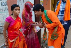 <em>शक्ति पहुंची केंद्रीय मंत्री स्मृति ईरानी ने कहा- सट्टे के दम पर कांग्रेस ने किया शासन,17 नवंबर को करें इस कुशासन का अंत, स्मृति ने करी भाजपा को वोट करने की अपील, महिलाओं की योजना पर भी स्मृति ने कहा ₹60000/-5 साल में देगी भाजपा की सरकार, पूर्व सांसद कमला पाटले से हुई टीआई की तनातनी,शक्ति शहर में 14 नवंबर को भाजपा प्रत्याशी खिलावन ने किया घर-घर जनसंपर्क</em> <em>शक्ति पहुंची केंद्रीय मंत्री स्मृति ईरानी ने कहा- सट्टे के दम पर कांग्रेस ने किया शासन,17 नवंबर को करें इस कुशासन का अंत, स्मृति ने करी भाजपा को वोट करने की अपील, महिलाओं की योजना पर भी स्मृति ने कहा ₹60000/-5 साल में देगी भाजपा की सरकार, पूर्व सांसद कमला पाटले से हुई टीआई की तनातनी,शक्ति शहर में 14 नवंबर को भाजपा प्रत्याशी खिलावन ने किया घर-घर जनसंपर्क</em> kshititech