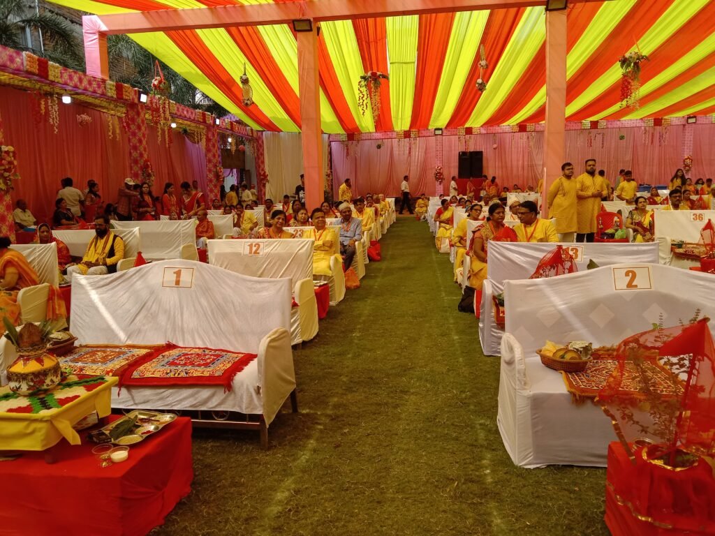 <em>शक्ति के शुभम भवन में हुआ 131 जोड़ो द्वारा सामूहिक तुलसी विवाह एवं एकादशी उद्यापन,उमड़ पड़ा लोगों का धार्मिक जुनून, महामंडलेश्वर अमृतानंद सरस्वती भरत महाराज के सानिध्य में संपन्न हुआ तुलसी विवाह</em>, भरत महाराज ने कहा-- तुलसी विवाह एकादशी उद्यापन से मिलता है पुण्य <em>शक्ति के शुभम भवन में हुआ 131 जोड़ो द्वारा सामूहिक तुलसी विवाह एवं एकादशी उद्यापन,उमड़ पड़ा लोगों का धार्मिक जुनून, महामंडलेश्वर अमृतानंद सरस्वती भरत महाराज के सानिध्य में संपन्न हुआ तुलसी विवाह</em>, भरत महाराज ने कहा-- तुलसी विवाह एकादशी उद्यापन से मिलता है पुण्य kshititech