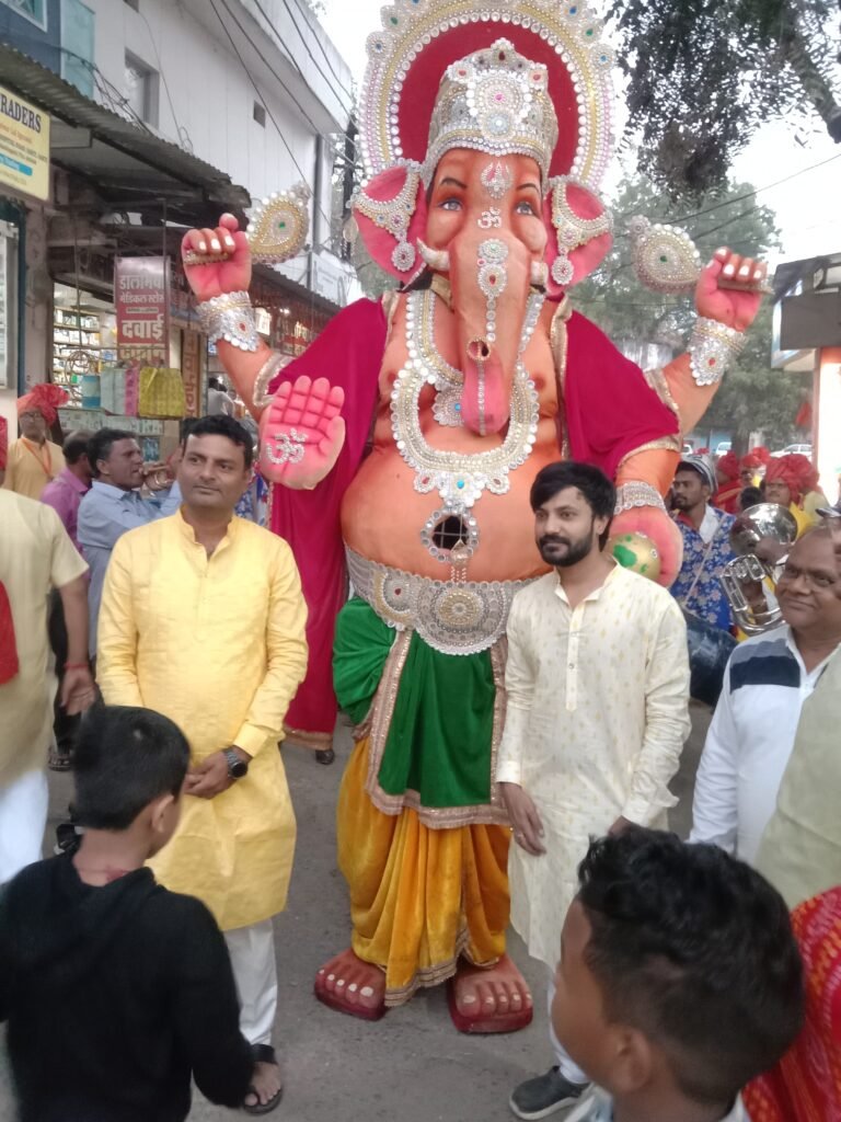 <em>शक्ति के शुभम भवन में हुआ 131 जोड़ो द्वारा सामूहिक तुलसी विवाह एवं एकादशी उद्यापन,उमड़ पड़ा लोगों का धार्मिक जुनून, महामंडलेश्वर अमृतानंद सरस्वती भरत महाराज के सानिध्य में संपन्न हुआ तुलसी विवाह</em>, भरत महाराज ने कहा-- तुलसी विवाह एकादशी उद्यापन से मिलता है पुण्य <em>शक्ति के शुभम भवन में हुआ 131 जोड़ो द्वारा सामूहिक तुलसी विवाह एवं एकादशी उद्यापन,उमड़ पड़ा लोगों का धार्मिक जुनून, महामंडलेश्वर अमृतानंद सरस्वती भरत महाराज के सानिध्य में संपन्न हुआ तुलसी विवाह</em>, भरत महाराज ने कहा-- तुलसी विवाह एकादशी उद्यापन से मिलता है पुण्य kshititech