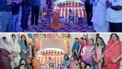 <em>शक्ति के कांग्रेस नेताओं ने गुरुद्वारा पहुंचकर गुरुनानक जयंती पर्व की दी बधाई, लंगर में भी शामिल हुए कांग्रेस अध्यक्ष त्रिलोकचंद जायसवाल दादू, जिला कोषाध्यक्ष नरेश गेवाडीन एवं महबूब खान</em>, दादू ने कहा- गुरुनानक जी का जीवन प्रेरणादाई, लंगर में शहर के विभिन्न राजनीतिक दलों तथा संस्थाओं के प्रमुख भी पहुंचे kshititech