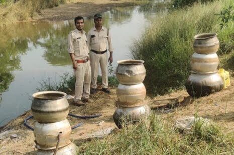 <em>आबकारी विभाग सक्ति जिले की 10 अलग-अलग स्थानो पर छापामार करवाई ,शराब के अवैध कारोबारीयो में दशहत, शक्ति जिले के वृत्त शक्ति,डभरा एवं वृत्त बाराद्वार के अंतर्गत हुई कार्रवाई</em>, शासन के निर्देश पर आबकारी विभाग का अमला है सक्रिय <em>आबकारी विभाग सक्ति जिले की 10 अलग-अलग स्थानो पर छापामार करवाई ,शराब के अवैध कारोबारीयो में दशहत, शक्ति जिले के वृत्त शक्ति,डभरा एवं वृत्त बाराद्वार के अंतर्गत हुई कार्रवाई</em>, शासन के निर्देश पर आबकारी विभाग का अमला है सक्रिय kshititech