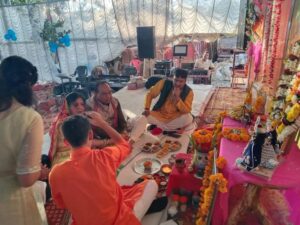 शक्ति के किशन अंगूरी मधुबन में <em>झूम उठे हनुमान जी के भक्त- सुंदरकांड के माध्यम से हनुमान भक्तों ने करी बजरंगबली की आराधना-- संगीतमय सुंदरकांड महापाठ में दिल्ली के कलाकारों ने दी सुंदर प्रस्तुति, किशन अंगूरी मधुबन में अमरलाल अग्रवाल ठेकेदार ने किया था बड़ा धार्मिक आयोजन</em> शक्ति के किशन अंगूरी मधुबन में <em>झूम उठे हनुमान जी के भक्त- सुंदरकांड के माध्यम से हनुमान भक्तों ने करी बजरंगबली की आराधना-- संगीतमय सुंदरकांड महापाठ में दिल्ली के कलाकारों ने दी सुंदर प्रस्तुति, किशन अंगूरी मधुबन में अमरलाल अग्रवाल ठेकेदार ने किया था बड़ा धार्मिक आयोजन</em> kshititech