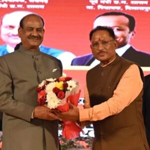 <em>रायगढ़ में अग्रवाल समाज बनाएगा 100 करोड़ के सेवा प्रोजेक्ट, लोकसभा अध्यक्ष के सामने अग्रोहा धाम ट्रस्ट के अध्यक्ष राकेश अग्रवाल ने करी घोषणा, शासन उपलब्ध करवाएगी जमीन, 27 दिसंबर को हुआ करोड़ की लागत से बने अग्रोहा धाम का लोकार्पण, मुख्यमंत्री साय भी रहे मौजूद, सीएम के रायगढ़ पहुंचने पर हुआ ऐतिहासिक स्वागत</em>, मंत्री ओपी चौधरी ने कहा रायगढ़ में बढ़ाएंगे रेल-हवाई सुविधाये <em>रायगढ़ में अग्रवाल समाज बनाएगा 100 करोड़ के सेवा प्रोजेक्ट, लोकसभा अध्यक्ष के सामने अग्रोहा धाम ट्रस्ट के अध्यक्ष राकेश अग्रवाल ने करी घोषणा, शासन उपलब्ध करवाएगी जमीन, 27 दिसंबर को हुआ करोड़ की लागत से बने अग्रोहा धाम का लोकार्पण, मुख्यमंत्री साय भी रहे मौजूद, सीएम के रायगढ़ पहुंचने पर हुआ ऐतिहासिक स्वागत</em>, मंत्री ओपी चौधरी ने कहा रायगढ़ में बढ़ाएंगे रेल-हवाई सुविधाये kshititech