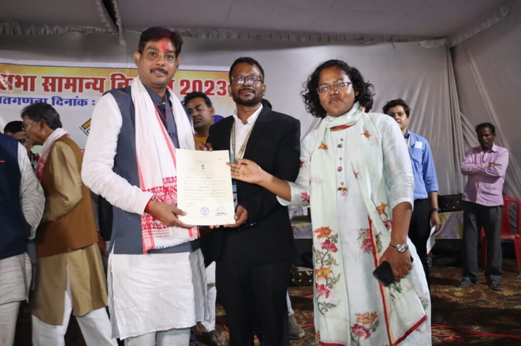 <em>शांतिपूर्ण ढंग से संपन्न हुआ शक्ति जिले की तीनों विधानसभा क्षेत्र के मतगणना का कार्य, कलेक्टर नूपुर राशि पन्ना एवं जिला पुलिस अधीक्षक एम आर अहिरे के निर्देशन में प्रशासन रहा अलर्ट,तीनो विधानसभा क्षेत्र के अंतिम 17वे चक्र के उपरांत मतगणना के परिणाम</em>, तीनों विजेता प्रत्याशियों को दिए गए प्रमाण पत्र <em>शांतिपूर्ण ढंग से संपन्न हुआ शक्ति जिले की तीनों विधानसभा क्षेत्र के मतगणना का कार्य, कलेक्टर नूपुर राशि पन्ना एवं जिला पुलिस अधीक्षक एम आर अहिरे के निर्देशन में प्रशासन रहा अलर्ट,तीनो विधानसभा क्षेत्र के अंतिम 17वे चक्र के उपरांत मतगणना के परिणाम</em>, तीनों विजेता प्रत्याशियों को दिए गए प्रमाण पत्र kshititech