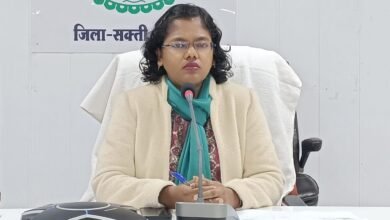 <em>चुनाव खत्म होते ही कलेक्टर नूपुर जुटी प्रशासनिक कार्यों को गति देने-- धान खरीदी कार्य की करी समीक्षा, प्रधानमंत्री फसल बीमा को लेकर किसानों को करेगा जिला प्रशासन जागरूक, नूपुर ने कहा- अगले सप्ताह से फिर चालू होगी समय सीमा की बैठके एवं जनदर्शन कार्यक्रम</em> kshititech