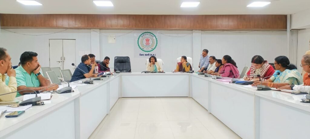 <em>धान खरीदी केंद्रों का कमिश्नर</em> कुंजाम<em> ने किया निरीक्षण, शक्ति जिले में मोदी की विकसित भारत संकल्प यात्रा के लिए कलेक्टर ने दिए निर्देश</em> <em>धान खरीदी केंद्रों का कमिश्नर</em> कुंजाम<em> ने किया निरीक्षण, शक्ति जिले में मोदी की विकसित भारत संकल्प यात्रा के लिए कलेक्टर ने दिए निर्देश</em> kshititech