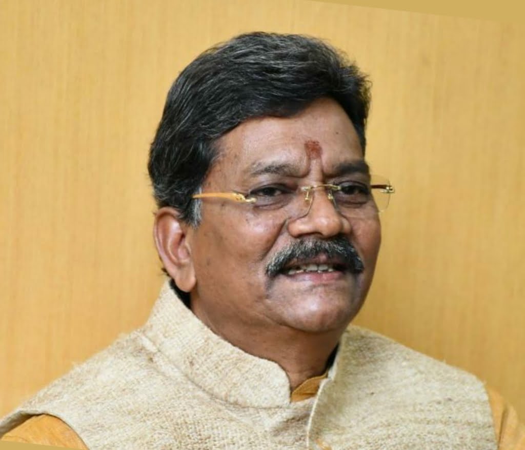 शक्ति की पहचान रावत नाच महोत्सव- <em>20 दिसंबर की रात्रि शक्ति के जेएलएलएनडी मैदान में होगा विशाल संस्कृति रावत नाच महोत्सव, नगर पालिका द्वारा आयोजित कार्यक्रम के मुख्य अतिथि होंगे छत्तीसगढ़ विधानसभा के नेता प्रतिपक्ष महंत एवं अध्यक्षता करेंगे जांजगीर सांसद गुहाराम, कार्यक्रम की प्रमुख आकर्षण होंगी झांकियां</em> शक्ति की पहचान रावत नाच महोत्सव- <em>20 दिसंबर की रात्रि शक्ति के जेएलएलएनडी मैदान में होगा विशाल संस्कृति रावत नाच महोत्सव, नगर पालिका द्वारा आयोजित कार्यक्रम के मुख्य अतिथि होंगे छत्तीसगढ़ विधानसभा के नेता प्रतिपक्ष महंत एवं अध्यक्षता करेंगे जांजगीर सांसद गुहाराम, कार्यक्रम की प्रमुख आकर्षण होंगी झांकियां</em> kshititech