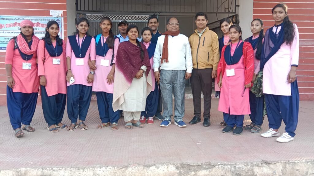 <em>शक्ति के नवीन कन्या महाविद्यालय में हुआ विभिन्न प्रतिस्पर्धाओं का आयोजन</em>, दो दिवसीय युवा उत्सव के माध्यम से छात्राओं की प्रतिभाओं को निखारने का हुआ सकारात्मक प्रयास <em>शक्ति के नवीन कन्या महाविद्यालय में हुआ विभिन्न प्रतिस्पर्धाओं का आयोजन</em>, दो दिवसीय युवा उत्सव के माध्यम से छात्राओं की प्रतिभाओं को निखारने का हुआ सकारात्मक प्रयास kshititech