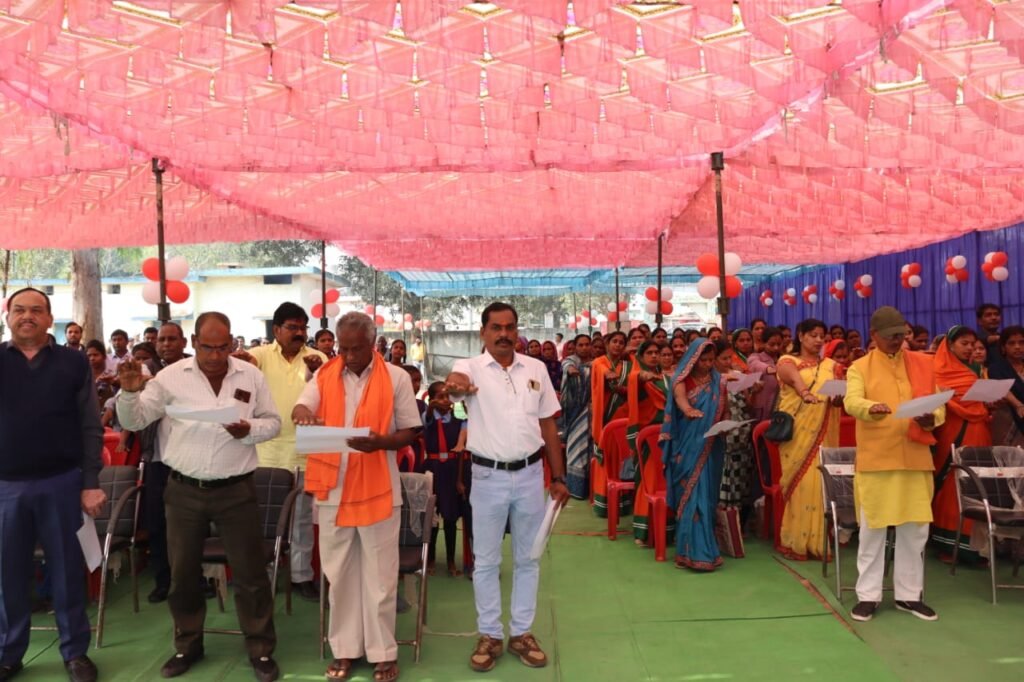 <em>गांव- गांव,शहर- शहर दिखी अनुशासन दिवस की धूम- शक्ति जिले में प्रशासन एवं एवं भाजपा ने किया अटल जी की जयंती पर सुशासन दिवस कार्यक्रम,नगरीय निकाय सहित ग्रामीण क्षेत्रों में भी हुए आयोजन, भाजपा नगर मंडल शक्ति ने चलाया शहर में विशेष स्वच्छता अभियान, जिला स्तरीय कार्यक्रम में सांसद अजगले ने किया किसानों को बोनस राशि का वितरण</em>, जिला अध्यक्ष कृष्णकांत चंद्रा भी हुए अनेको आयोजनों में शामिल <em>गांव- गांव,शहर- शहर दिखी अनुशासन दिवस की धूम- शक्ति जिले में प्रशासन एवं एवं भाजपा ने किया अटल जी की जयंती पर सुशासन दिवस कार्यक्रम,नगरीय निकाय सहित ग्रामीण क्षेत्रों में भी हुए आयोजन, भाजपा नगर मंडल शक्ति ने चलाया शहर में विशेष स्वच्छता अभियान, जिला स्तरीय कार्यक्रम में सांसद अजगले ने किया किसानों को बोनस राशि का वितरण</em>, जिला अध्यक्ष कृष्णकांत चंद्रा भी हुए अनेको आयोजनों में शामिल kshititech