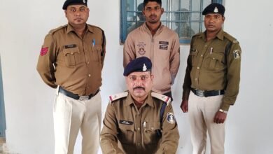 <em>हुलिया बदलकर उड़ीसा में रह रहा आरोपी चढ़ा पुलिस के हत्थे- शक्ति पुलिस की सक्रियता से प्राण घातक हमले के दूसरे आरोपी को भी किया उड़ीसा से गिरफ्तार, टी आई विवेक शर्मा की सक्रियता से पुलिस कस रही अपराधियों पर लगाम, शेष एक अन्य आरोपी की भी तलाश जारी, शक्ति के सुज्जु सोहेल खान ने अपना हुलिया ही बदल लिया था</em> kshititech