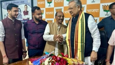 जीत से उत्साहित शक्ति के भाजपा नेता पहुंचे रायपुर-- <em>शक्ति के वरिष्ठ भाजपा नेता रामअवतार अग्रवाल एवं युवा नेता चिराग अग्रवाल ने रायपुर पहुंच कर दी डॉ रमन सिंह एवं बृजमोहन अग्रवाल को बधाई, रामअवतार ने कहा- छत्तीसगढ़ की ऐतिहासिक जीत ने नकारा 5 सालों की कुशासन की सरकार</em> की जीत से उत्साहित शक्ति के भाजपा नेता पहुंचे रायपुर-- <em>शक्ति के वरिष्ठ भाजपा नेता रामअवतार अग्रवाल एवं युवा नेता चिराग अग्रवाल ने रायपुर पहुंच कर दी डॉ रमन सिंह एवं बृजमोहन अग्रवाल को बधाई, रामअवतार ने कहा- छत्तीसगढ़ की ऐतिहासिक जीत ने नकारा 5 सालों की कुशासन की सरकार</em> की kshititech