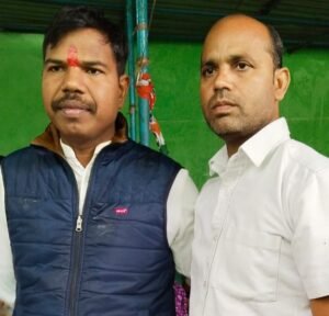 <em>कांग्रेस नेता ज्योतिष गर्ग ने दी चंद्रपुर के नवनिर्वाचित विधायक रामकुमार यादव को बधाई,ज्योतिष ने कहा- क्षेत्र के विकास की चिंता करने वाले विधायक को पुनः जनता ने दिया आशीर्वाद</em>, नगर पंचायत क्षेत्र में भी रामकुमार यादव के जीत की मनाई गई खुशियां kshititech